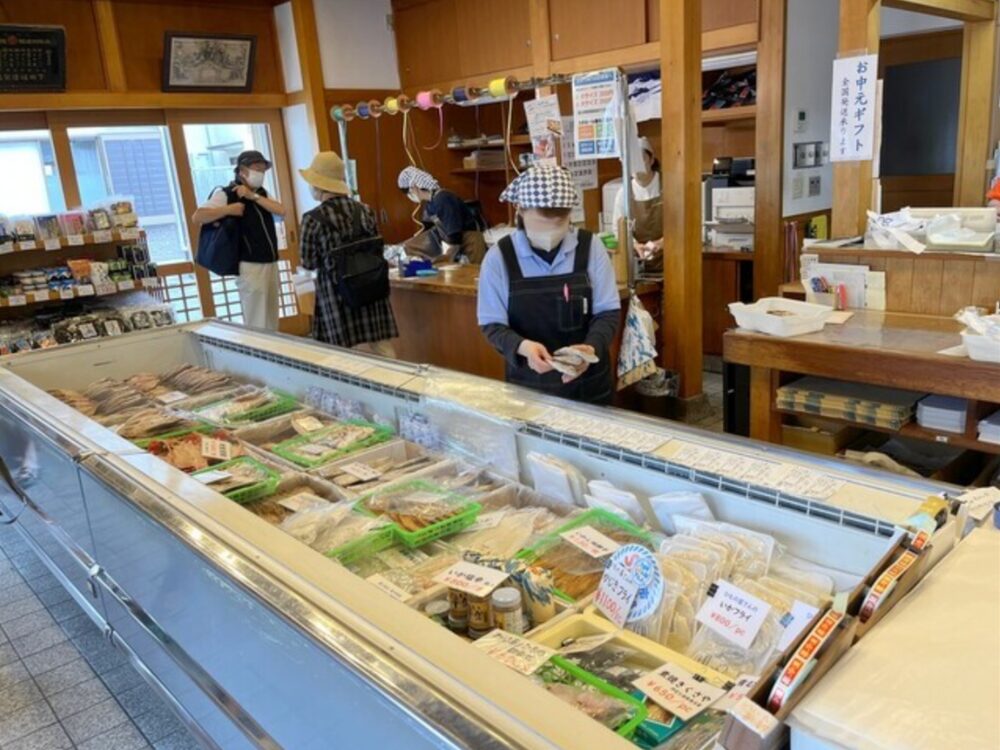 小木曽商店 本店の画像です